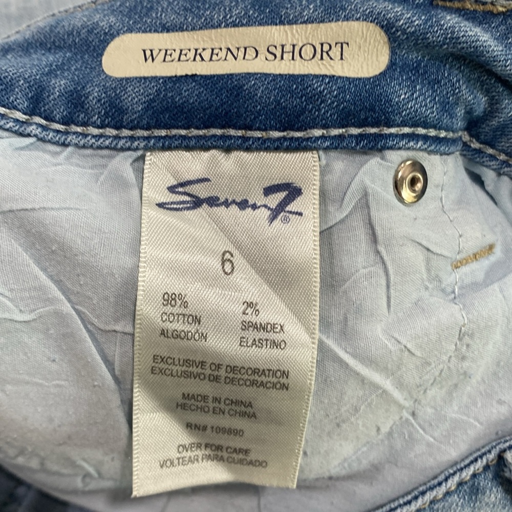 7 For All‎ Mankind Weekend Distressed Shorts - Picture 8 of 8